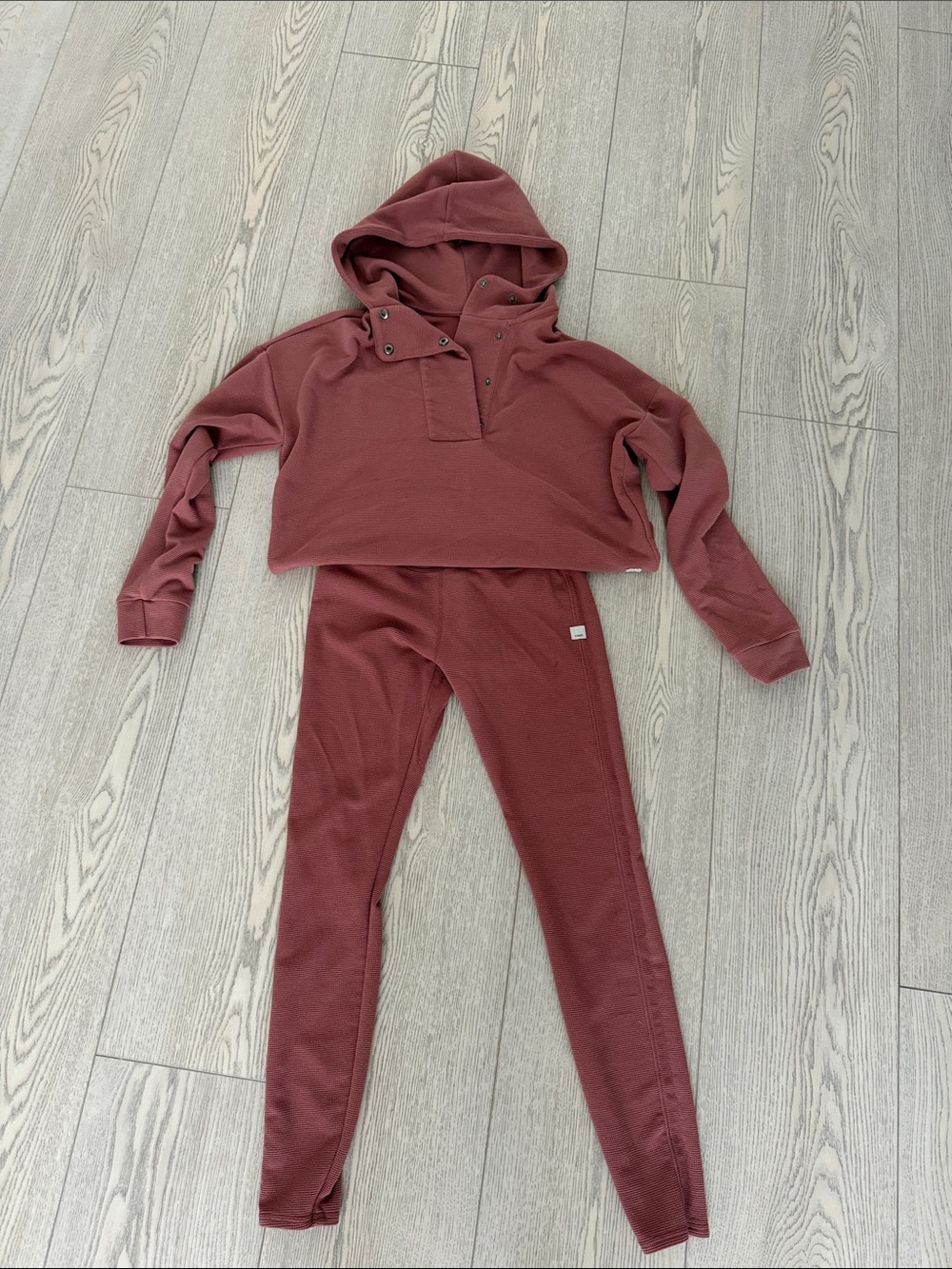 Vuori Women's Burgundy Pullover Hoodie & Leggings Set